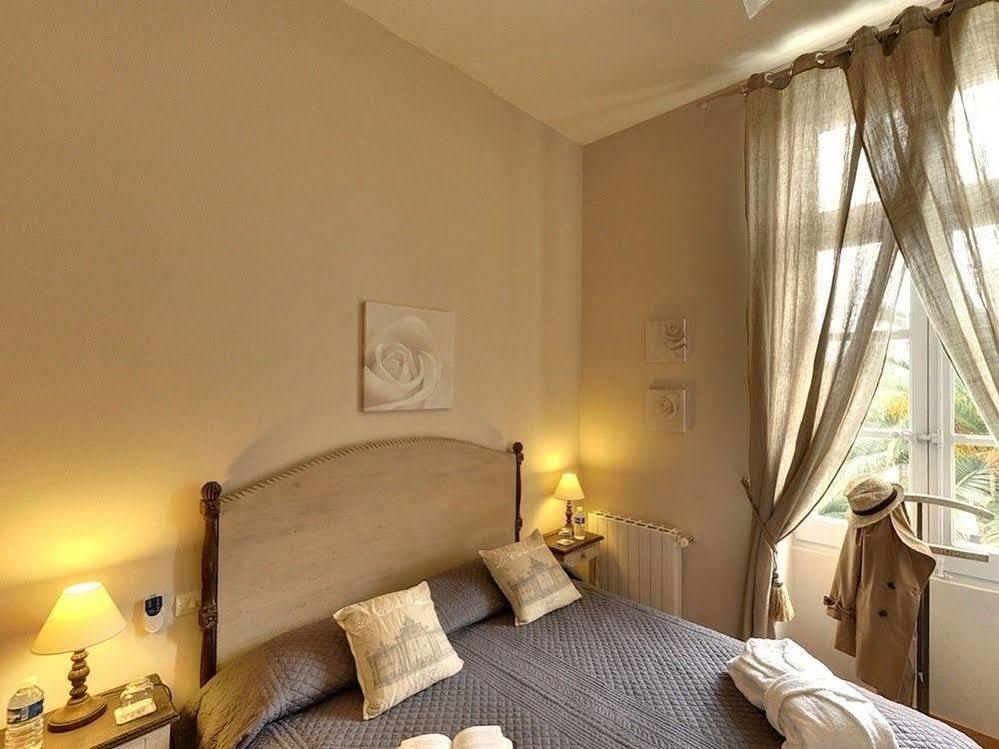 Chambres D'Hotes - Bed And Breakfast Les Palmiers Mèze Esterno foto